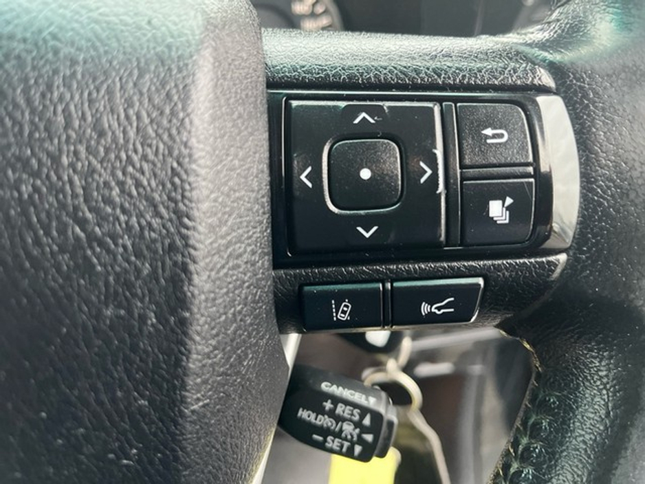 2021 Toyota Hilux - image 15