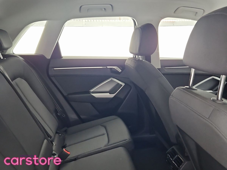 2024 Audi Q3 - image 10