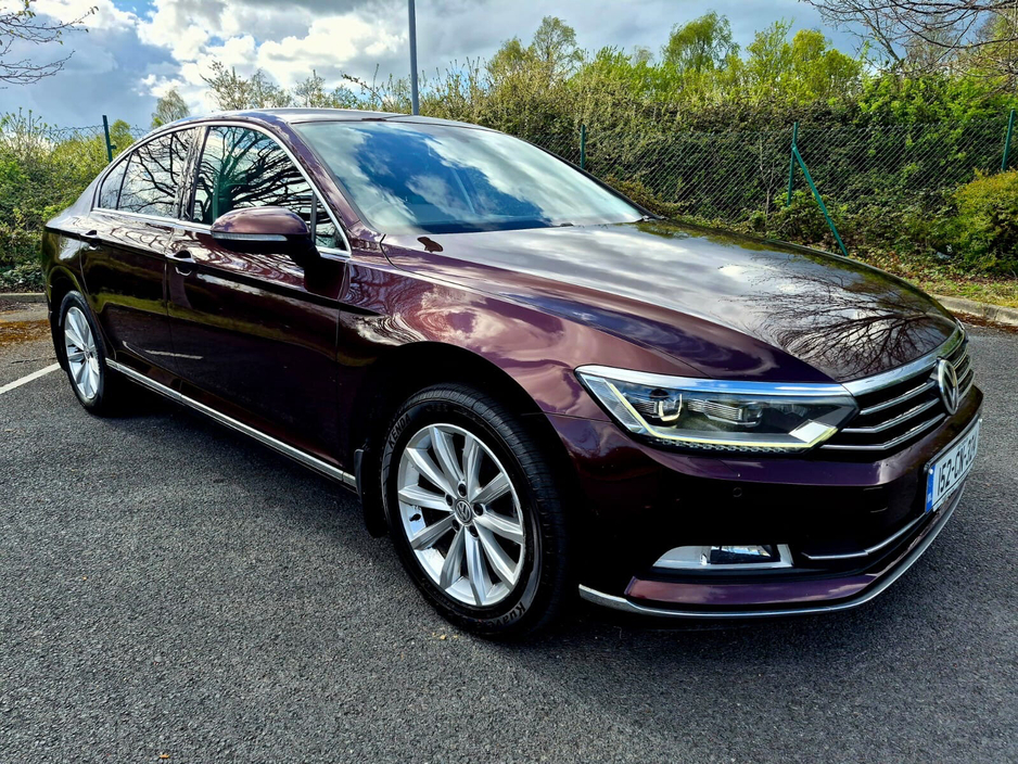 2015 Volkswagen Passat - image 3