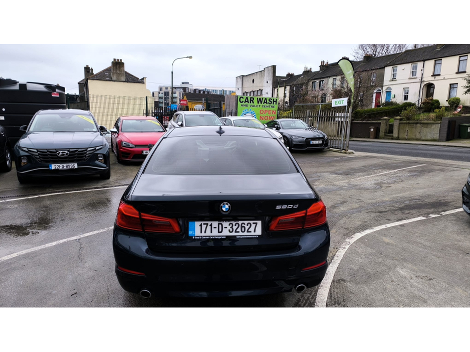 2017 BMW 5 Series - image 4