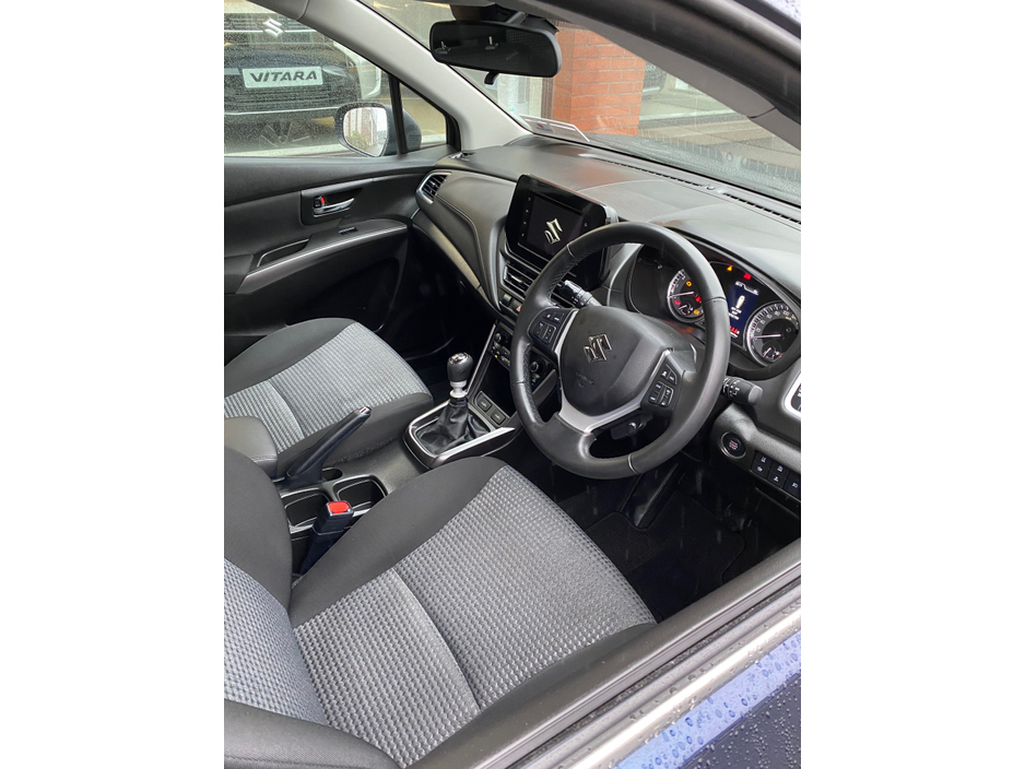 2023 Suzuki SX4 S-Cross 1.4 BOOSTERJET MIL MOTION 5DR €24,950