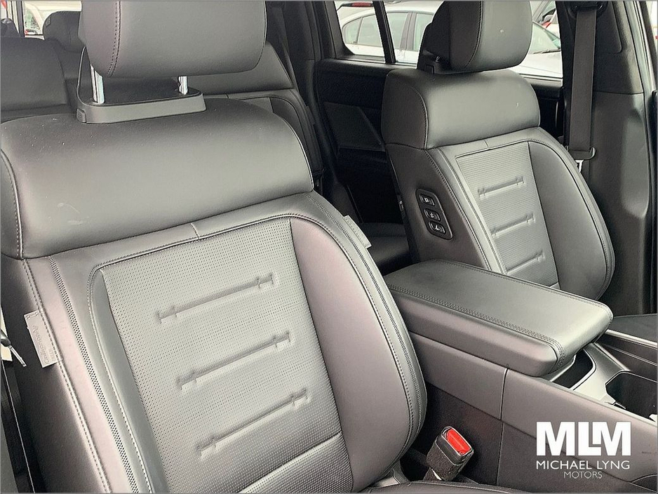 2025 Hyundai Santa Fe 1.6 PHEV 4WD Premium Calligraphy €63,995