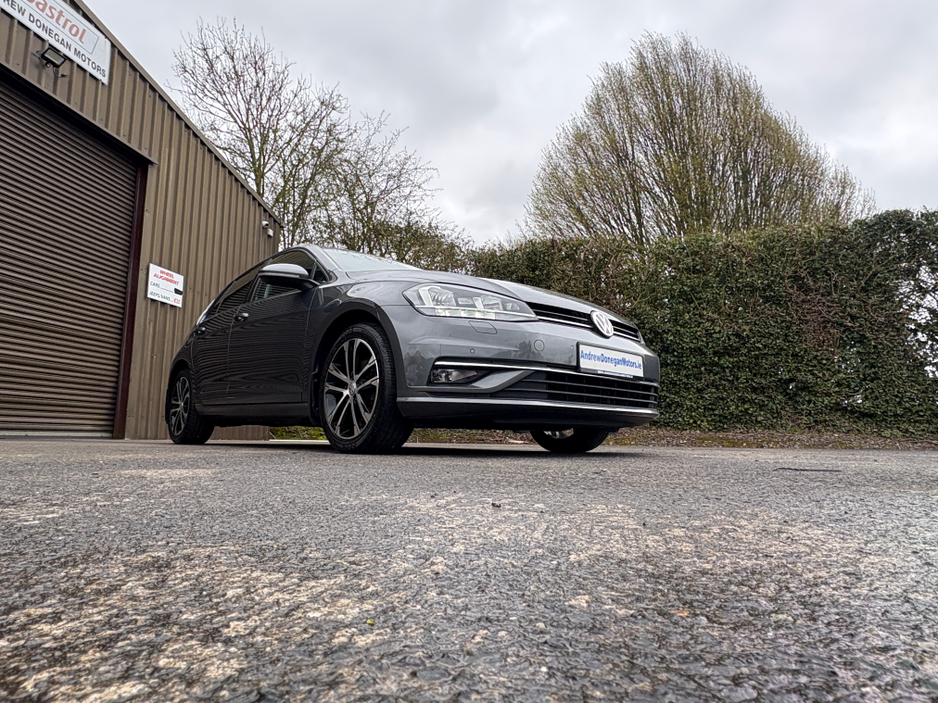 2018 Volkswagen Golf - image 12