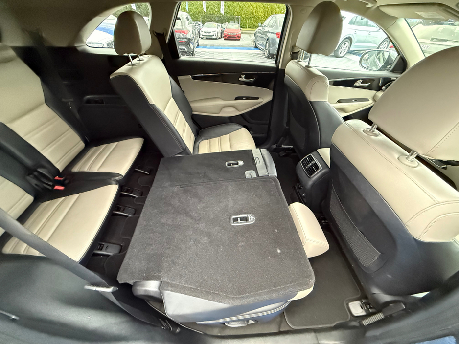 2018 Kia Sorento K2 - 2.2 DIESEL - MANUAL - 7 SEATS - 12M WARRANTY - CAR: €20,950