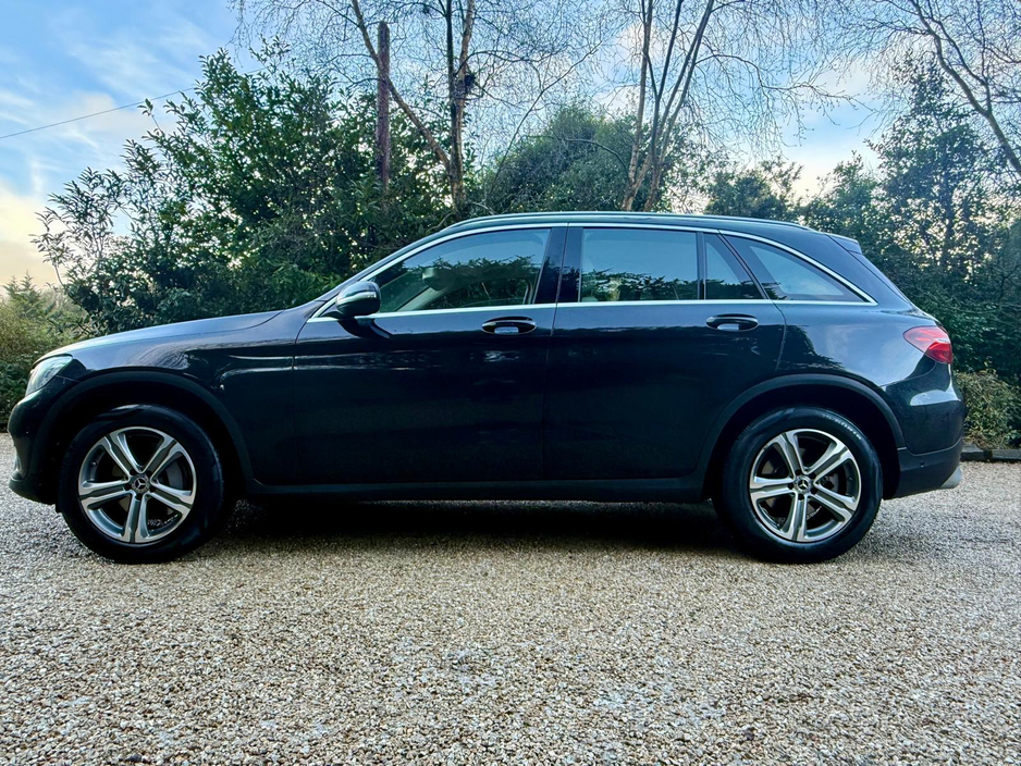 2019 Mercedes-Benz GLC Class 220 D 4MATIC *Full Mercedes Service History* €25,950