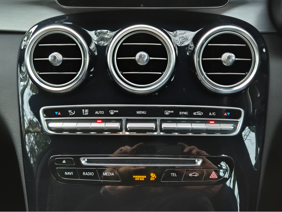 2017 Mercedes-Benz C Class C180d AMG LINE AUTO - Irish Car - Full Mercedes Service History - Two Keys - NCT - Low Mileage - 12 Month Warranty €22,950