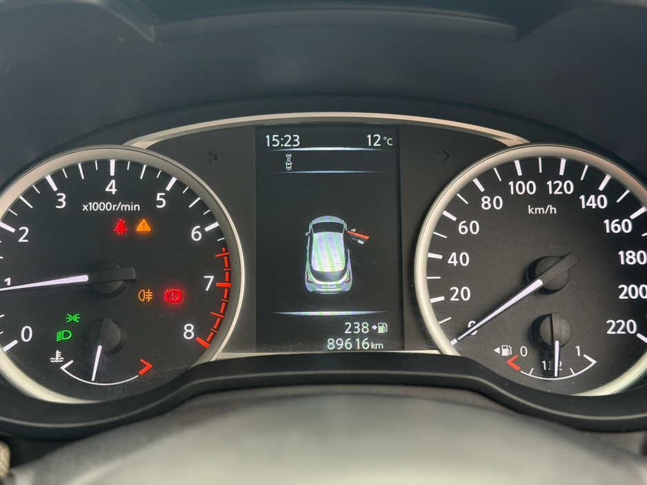 2017 Nissan Micra - image 23