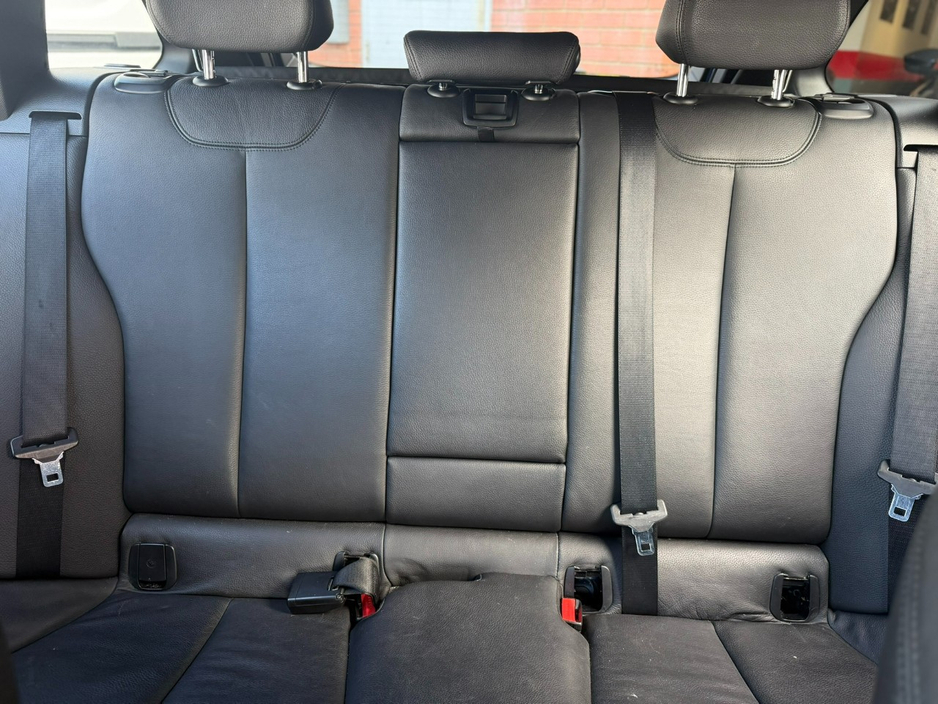 2014 BMW 3 Series - image 16