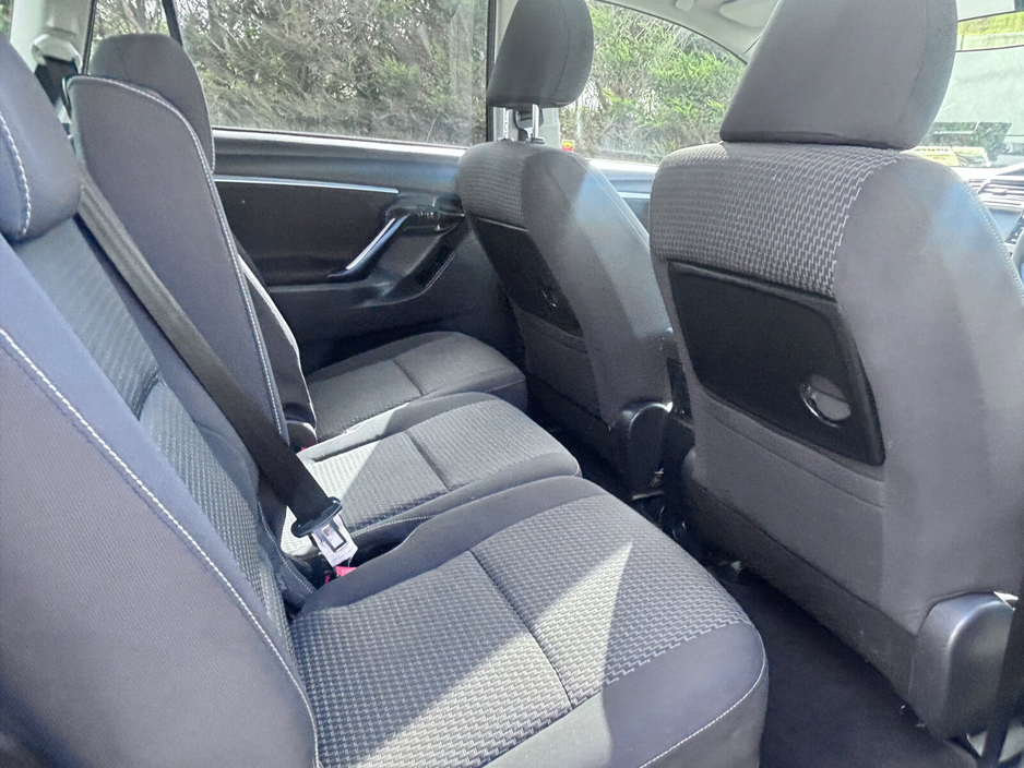 2015 Toyota Verso - image 7