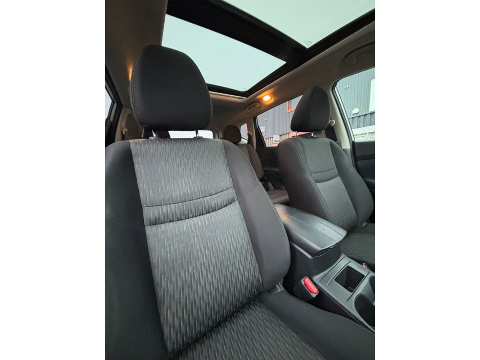 2019 Nissan X-Trail - image 34