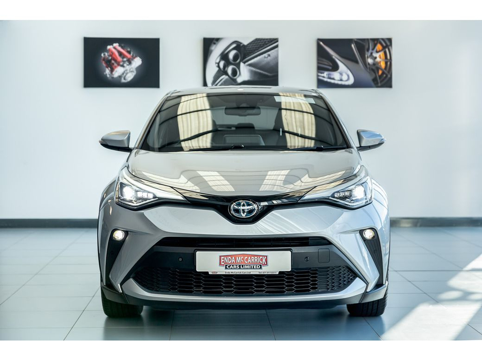 2023 Toyota C-HR SOL HYBRID €26,899