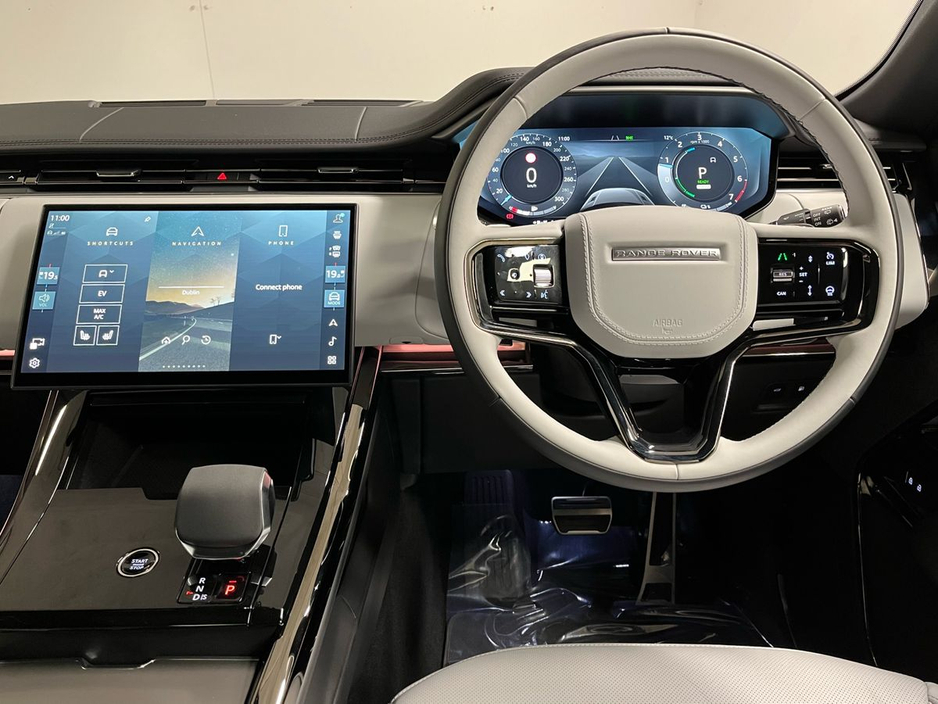 2025 Land Rover Range Rover Sport - image 14