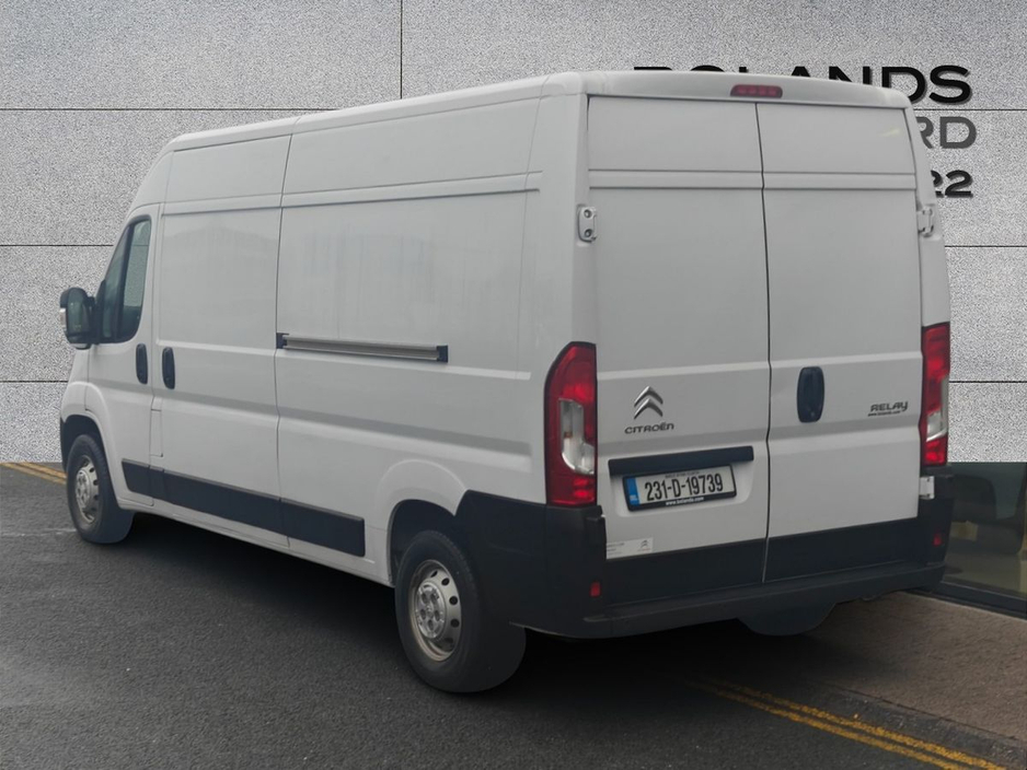 2023 Citroen Relay - image 2