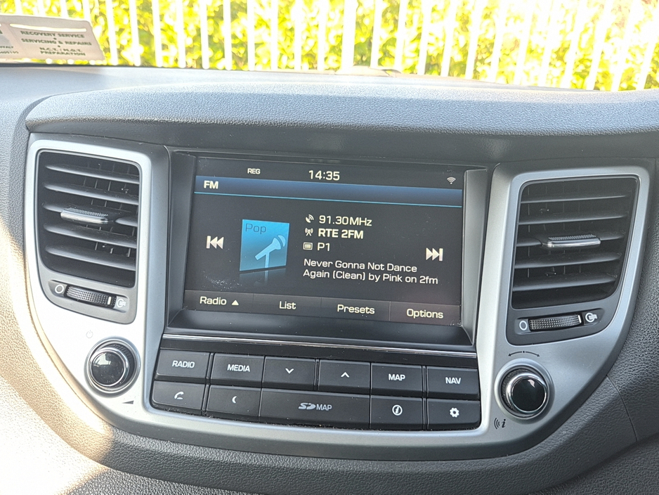 2017 Hyundai Tucson - image 24