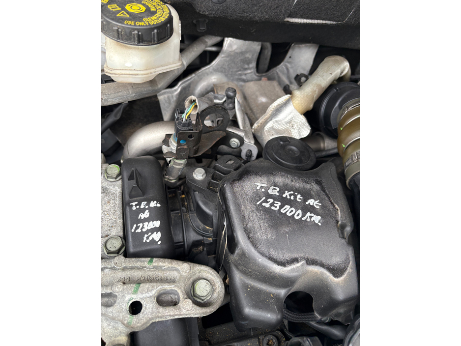 2014 Nissan Qashqai - image 14