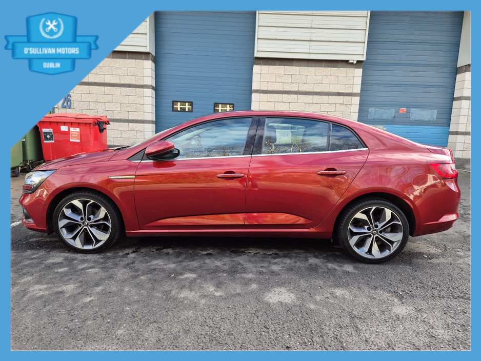 2019 Renault Megane - image 5