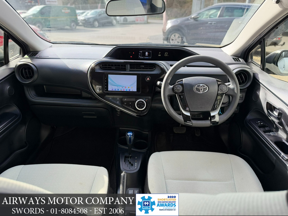 2020 Toyota Aqua - image 3