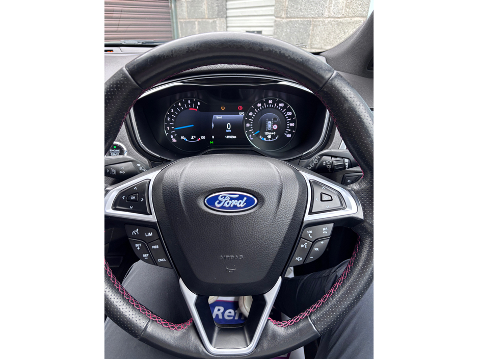 2018 Ford Mondeo - image 14