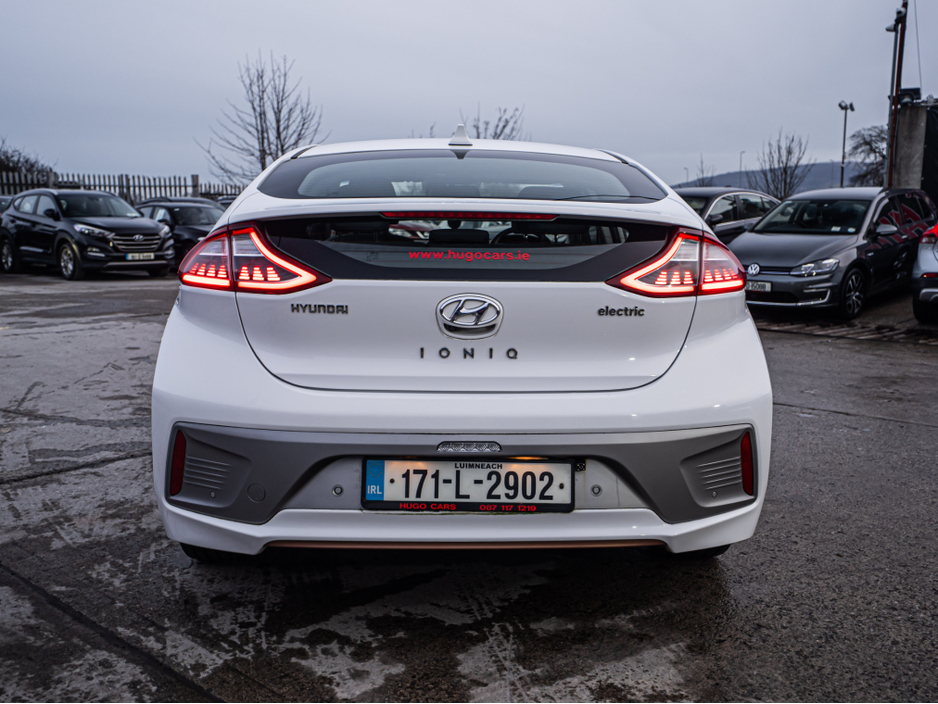 2017 Hyundai Ioniq 2017 Ioniq EV/FSH main dealer/1yr warranty €11,888
