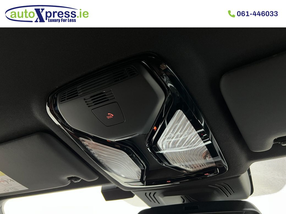 2021 BMW 3 Series - image 38