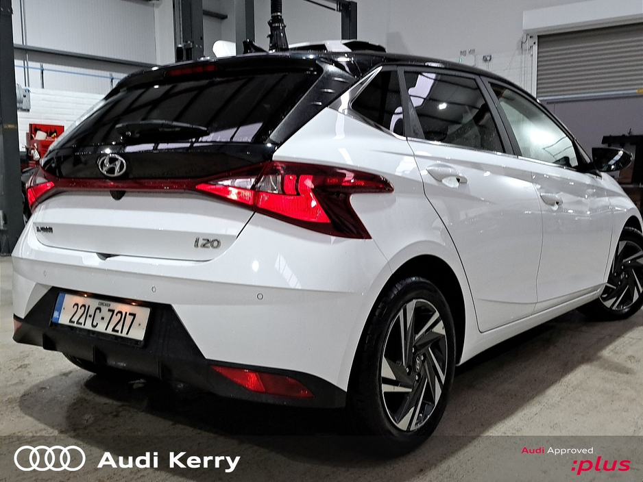 2022 Hyundai i20 DELUXE PLUS 1.2 WITH REAR CAMERA