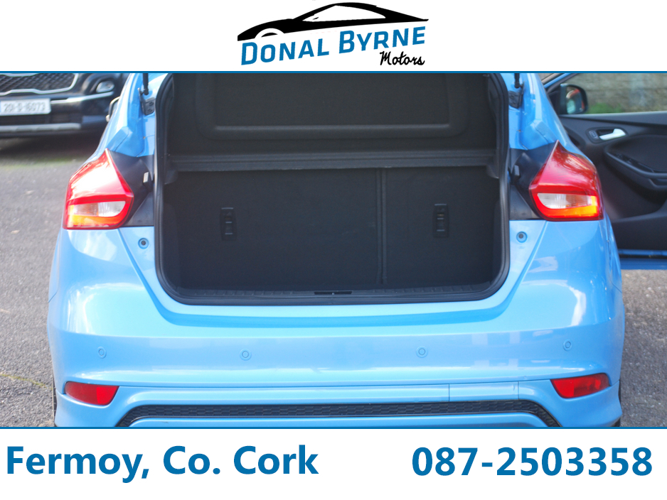 2018 Ford Focus - image 12