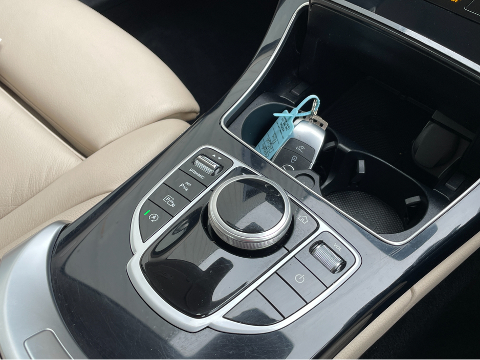 2020 Mercedes-Benz C Class - image 12
