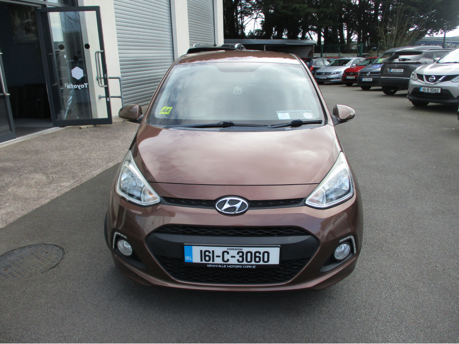 2016 Hyundai i10 - image 2
