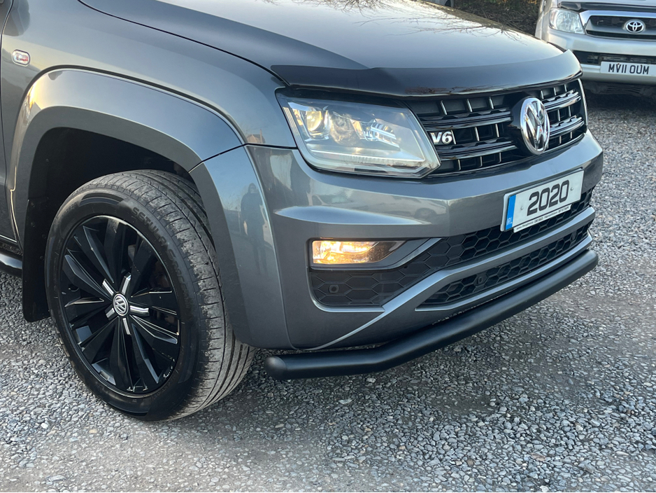 2020 Volkswagen Amarok - image 9