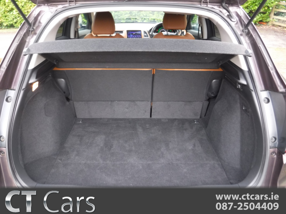 2018 Honda Vezel - image 12