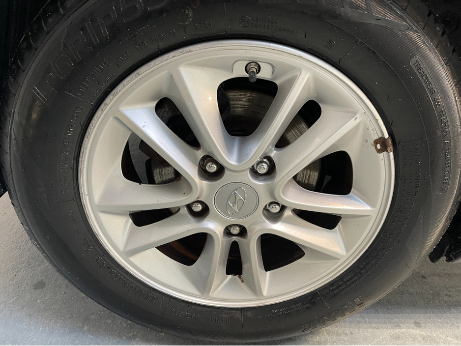 2016 Hyundai i30 - image 7