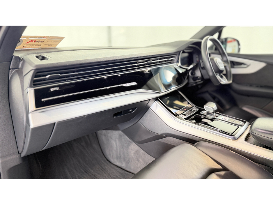 2021 Audi Q7 - image 16