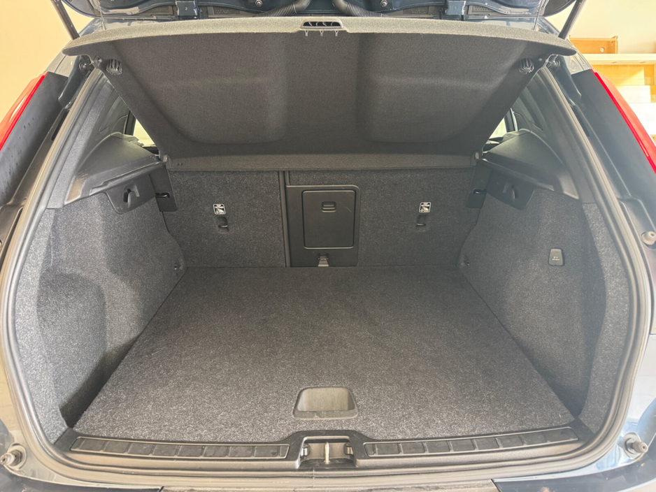 2022 Volvo XC40 PHEV T4 (197hp) Insciption FWD €33,500