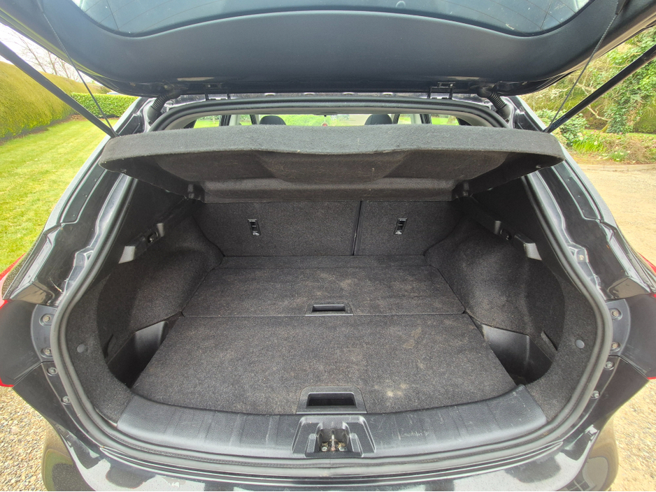 2016 Nissan Qashqai - image 13