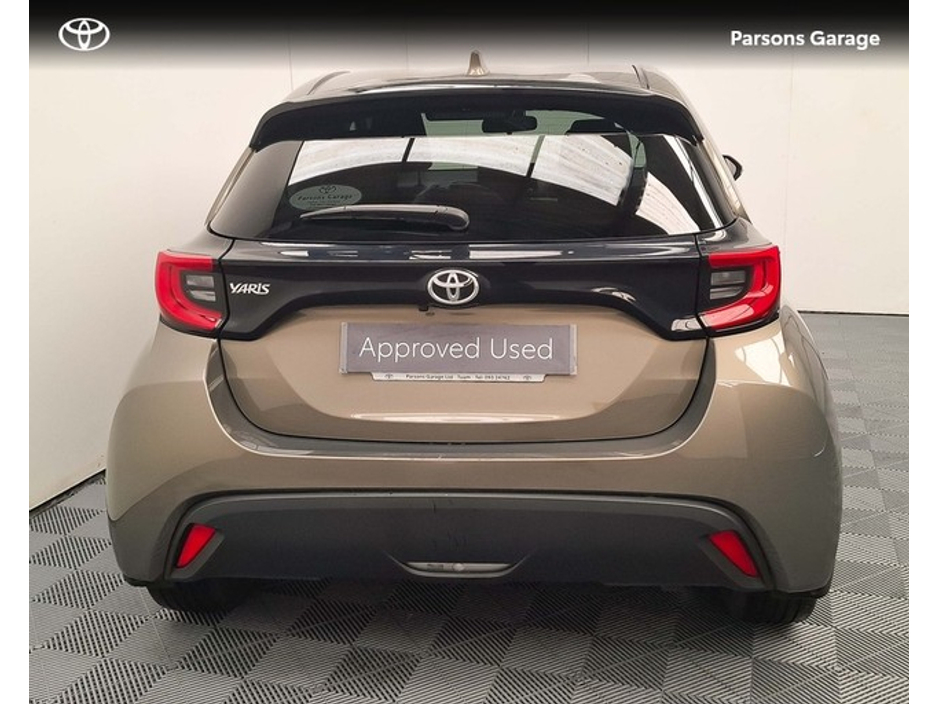 2023 Toyota Yaris  €22,995