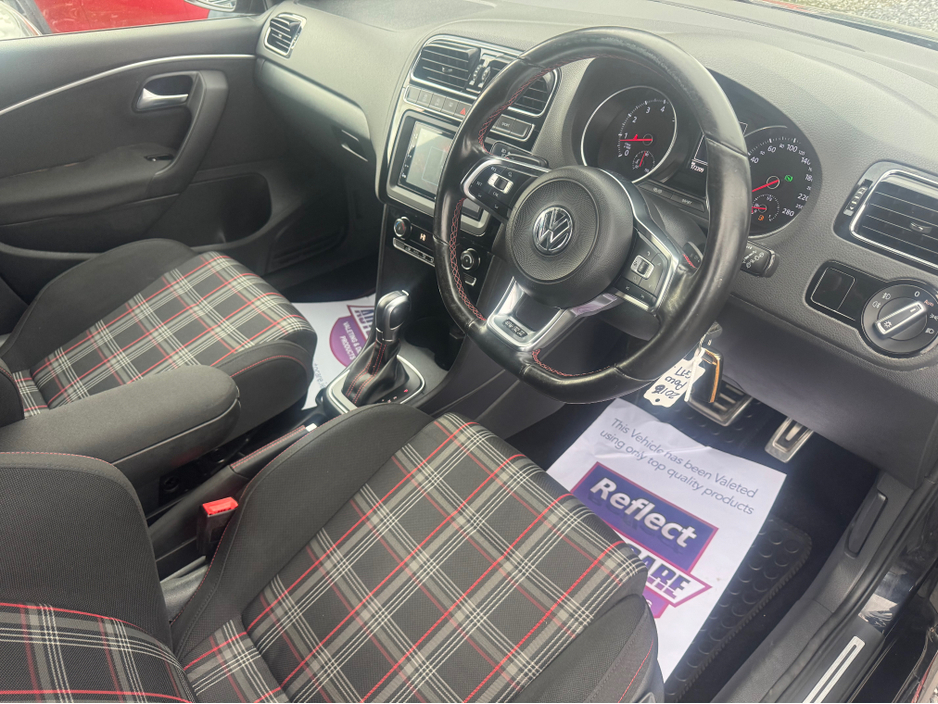 2016 Volkswagen Polo - image 8