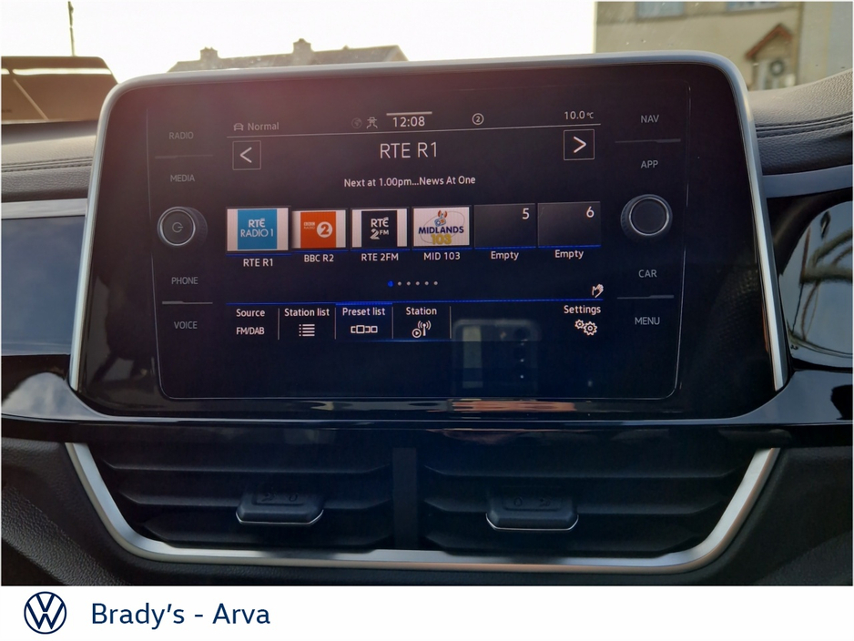 2023 Volkswagen T-Roc R-LINE 1.5 TSI 150BHP D7F 5DR €28,950