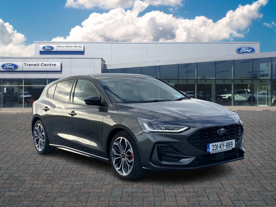 2023 Ford Focus ST-Line X 1.0 MHEV 125BHP... Full leather