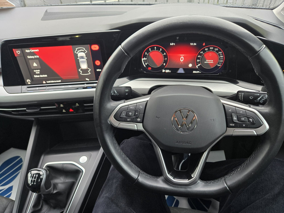 2023 Volkswagen Golf 1.0 TSI 110HP Life €25,950