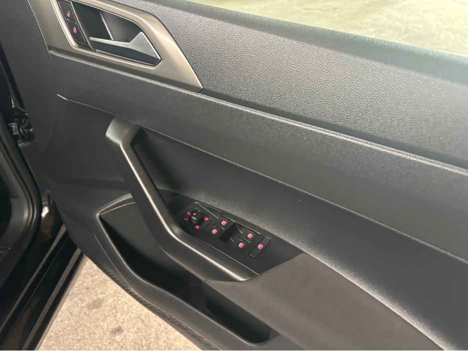 2022 Volkswagen Polo 1.0 TSI automatic €20,750