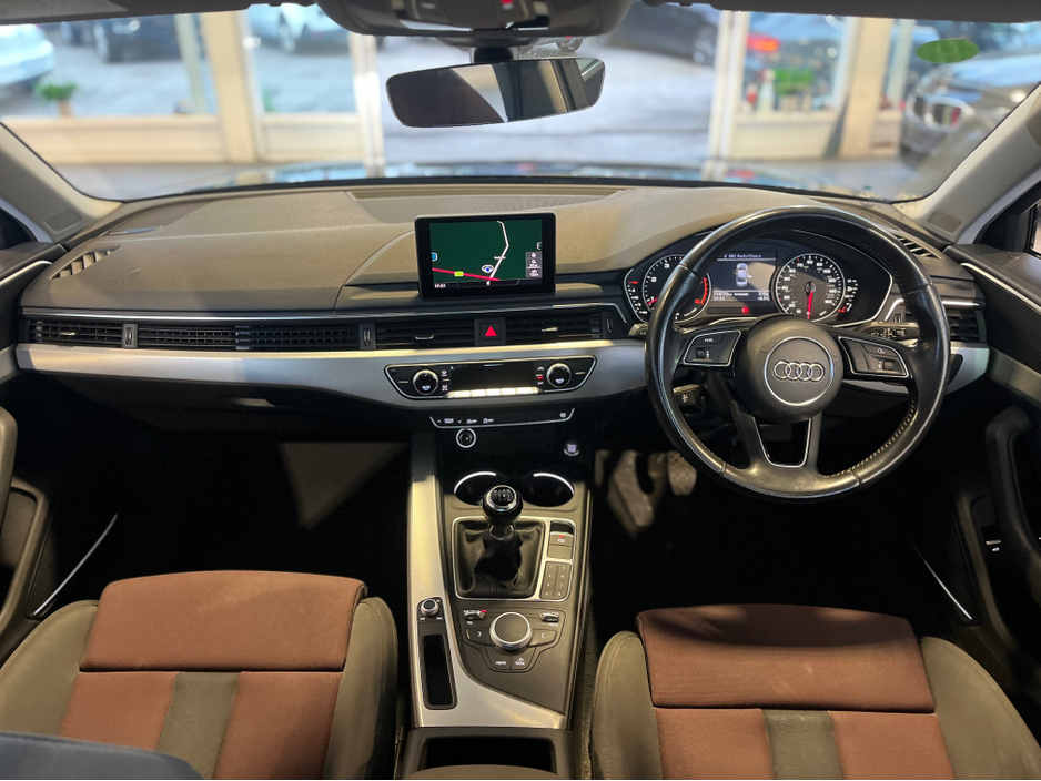 2016 Audi A4 - image 12