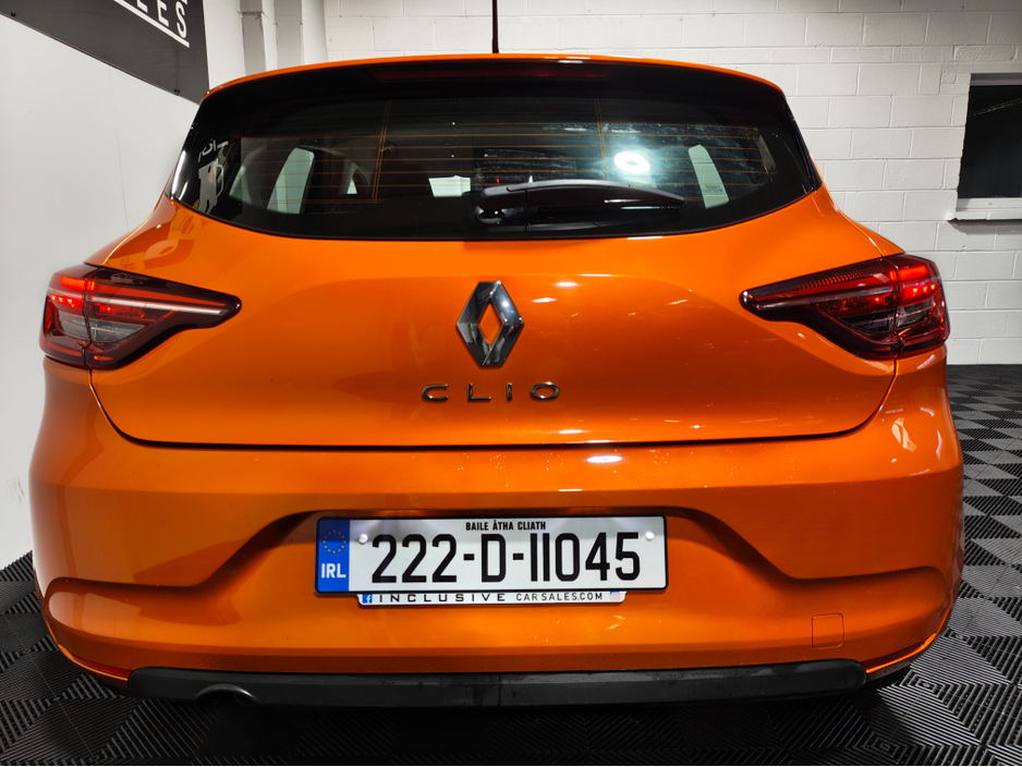 2022 Renault Clio - image 15