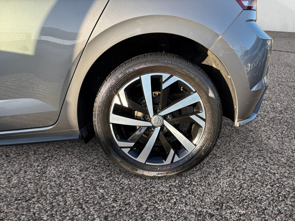 2019 Volkswagen Polo R-LINE 1.0 MANUAL 5SPEED 65HP 5DR €15,900