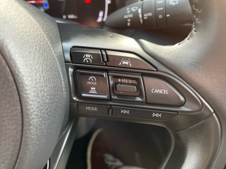 2025 Toyota Yaris Cross - SPECIAL OFFER UNIT - Save EUR 5,300 - LunaSport Monotone - 1.5 Hybrid - Automatic - EUR 180 // Remote Central Locking // Front Electric Windows // Rear Electric Windows // Electric Mirrors // Finger €31,855