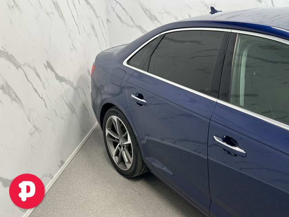 2018 Audi A4 - image 8