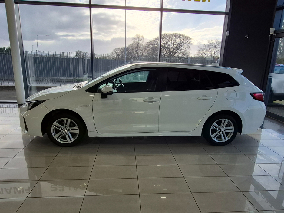 2022 Suzuki Swace - image 5