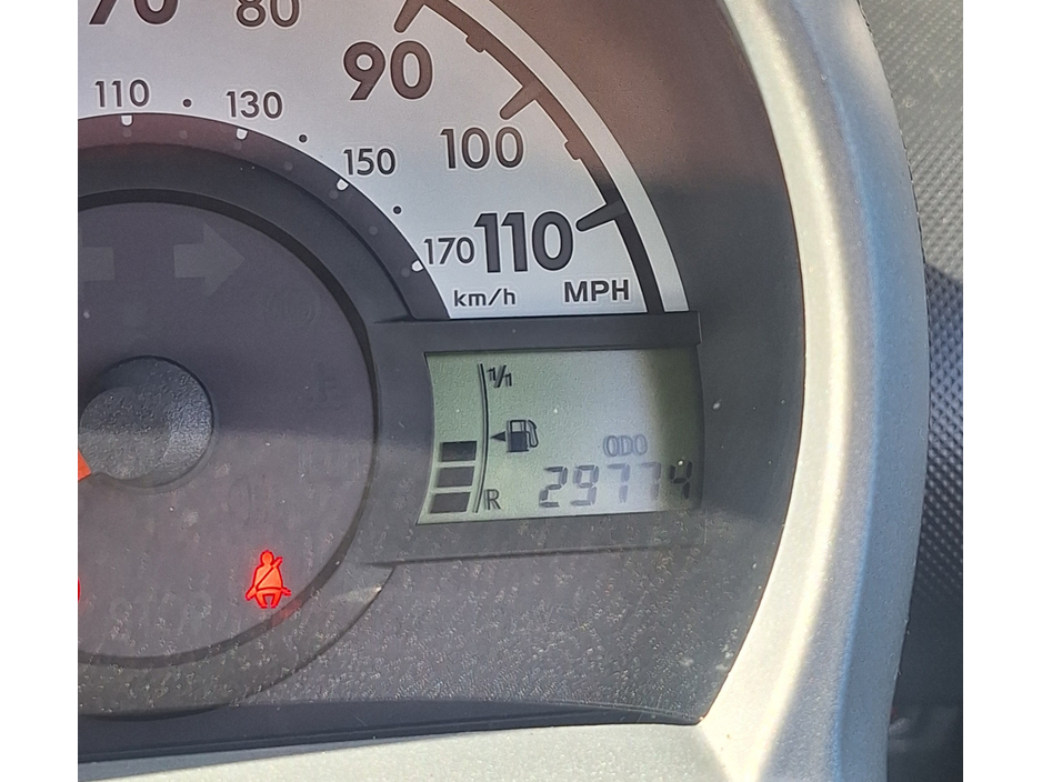 2014 Citroen C1 - image 6