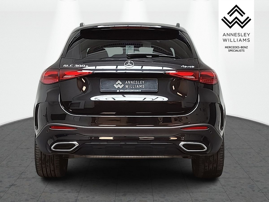 2025 Mercedes-Benz GLC Class - image 7