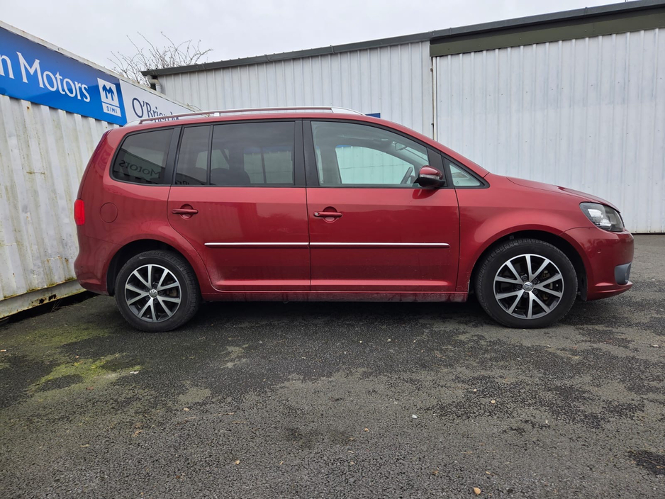 2015 Volkswagen Touran 1.4 tfsi hi line auto €15,200