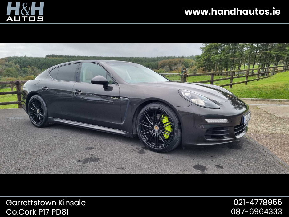 2015 Porsche Panamera S E-HYBRID TIPTRONIC €51,950